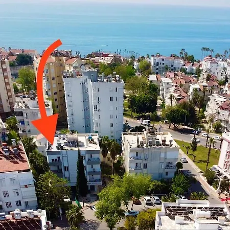 Kapali Tesis Kiralama Yapilmiyor!!! アパート